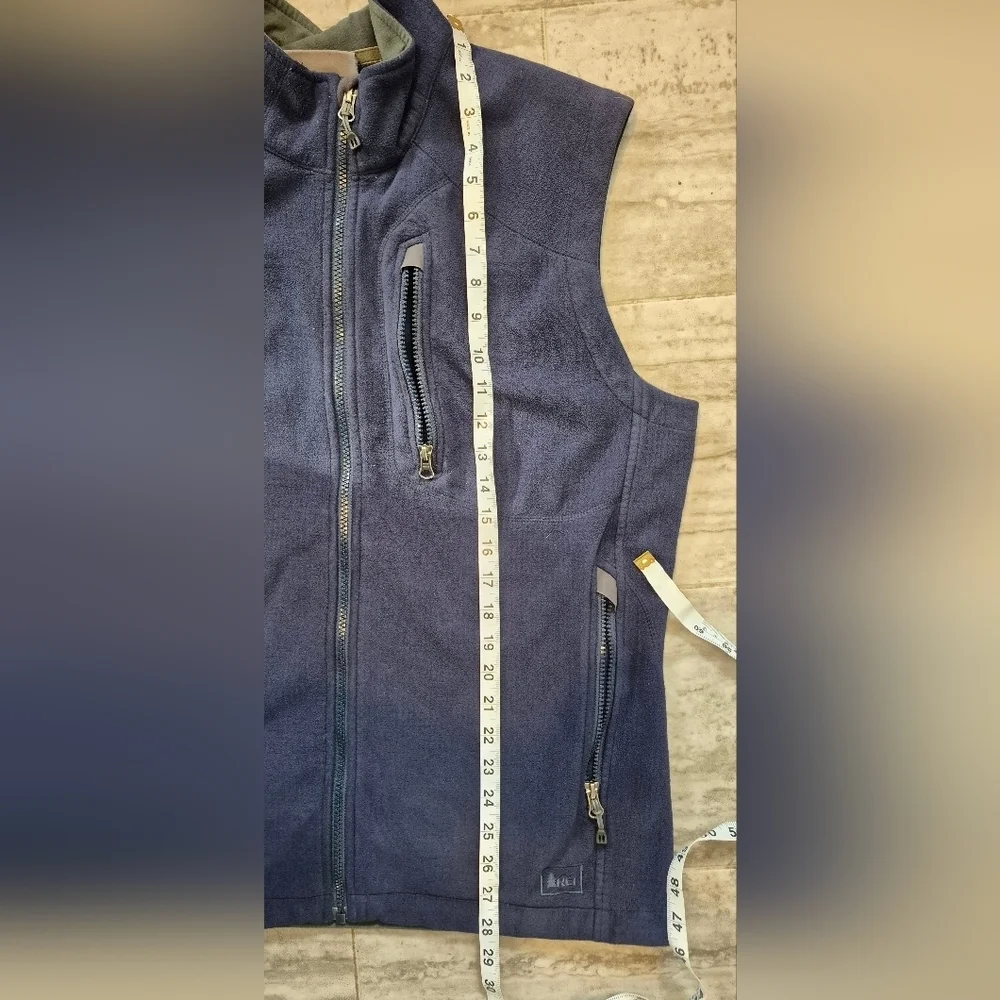 REI Men's Navy Blue Outdoor Vest